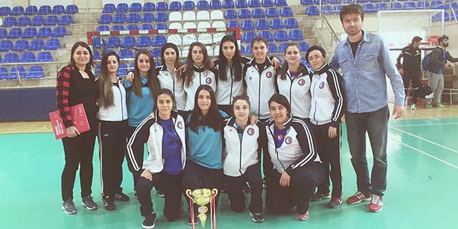 ÇOMÜ Kadın Futsal Namağlup