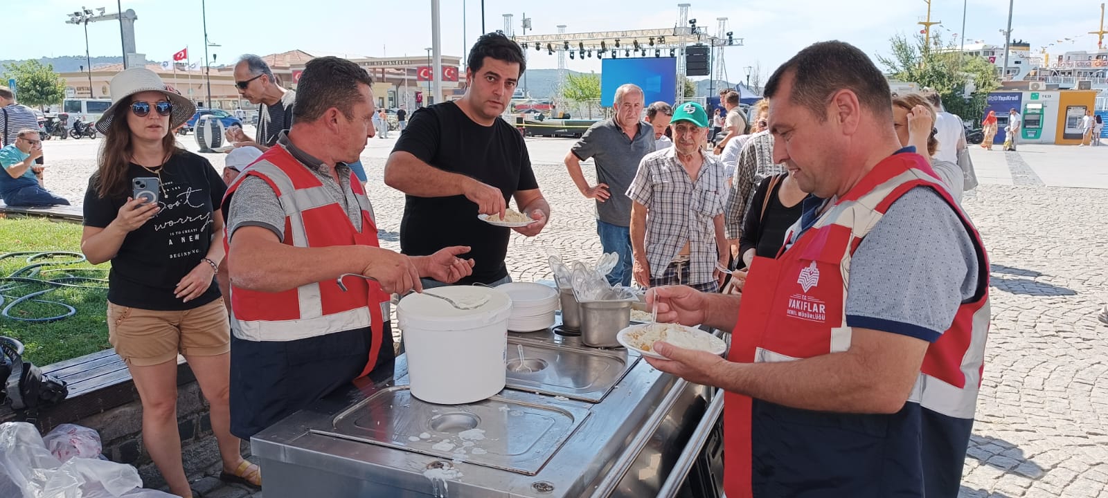 Bölge Müdürlüğü’nden pilav hayrı