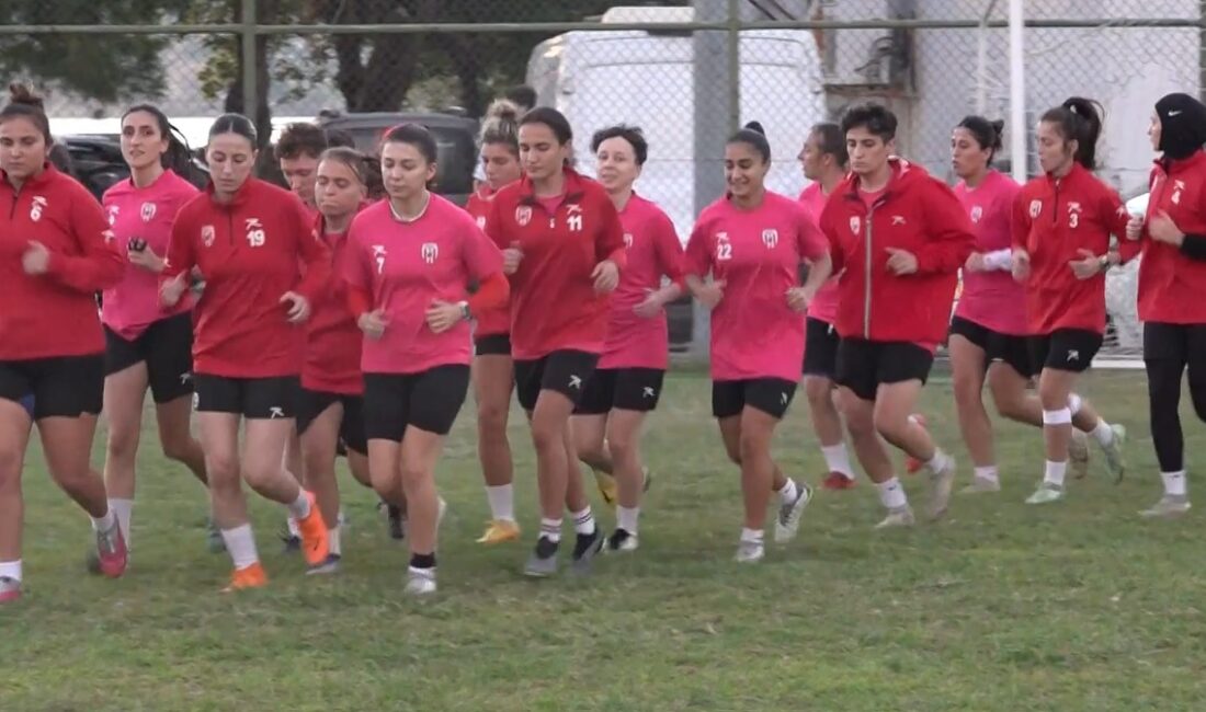 Dardanel Kadın Futbol Takımı,