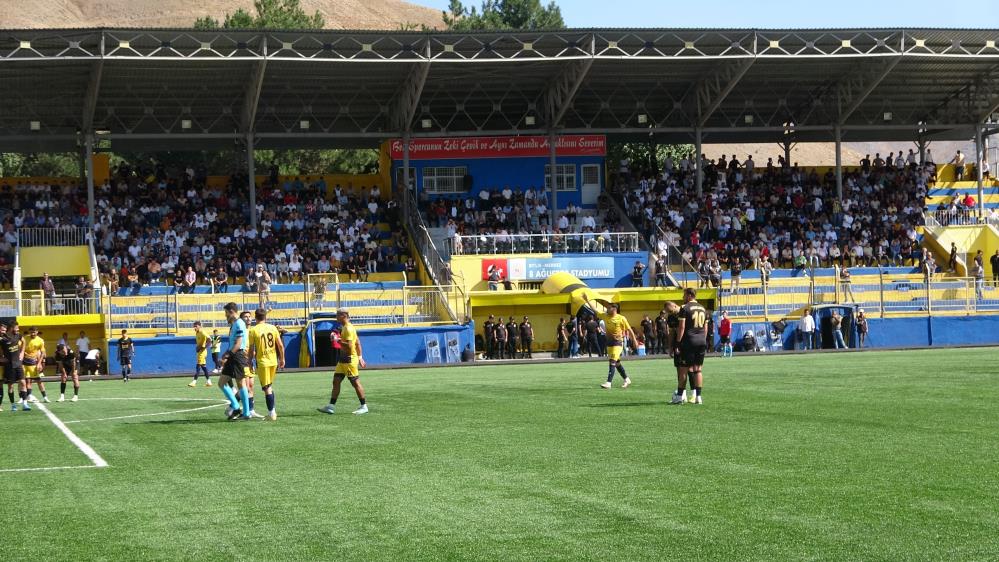 Bitlis Özgüzeldere Spor, Türkiye