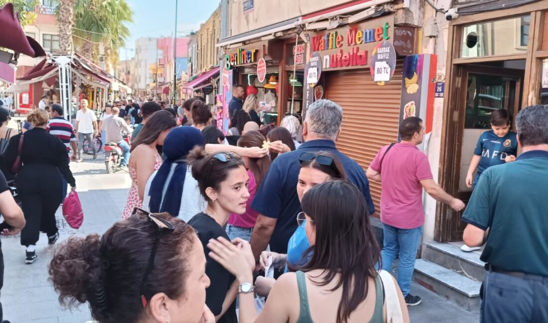 Çanakkale merkezde Çarşı Caddesi