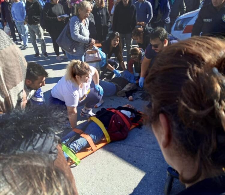 Çanakkale’nin Gelibolu ilçesinde  otomobilin