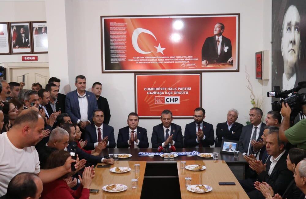 CHP Genel Başkanı Özgür