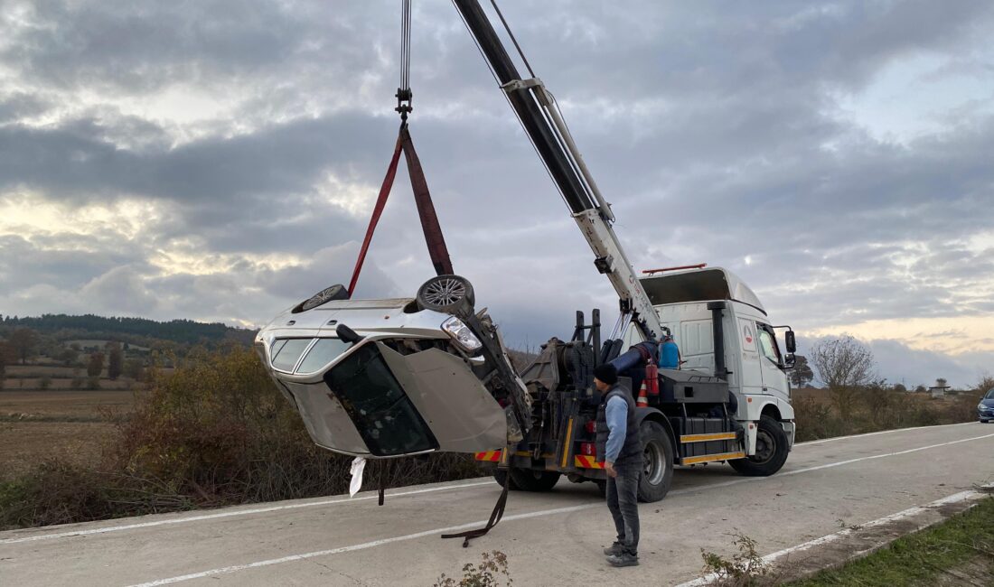 Samsun’da yoldan çıkan otomobilin