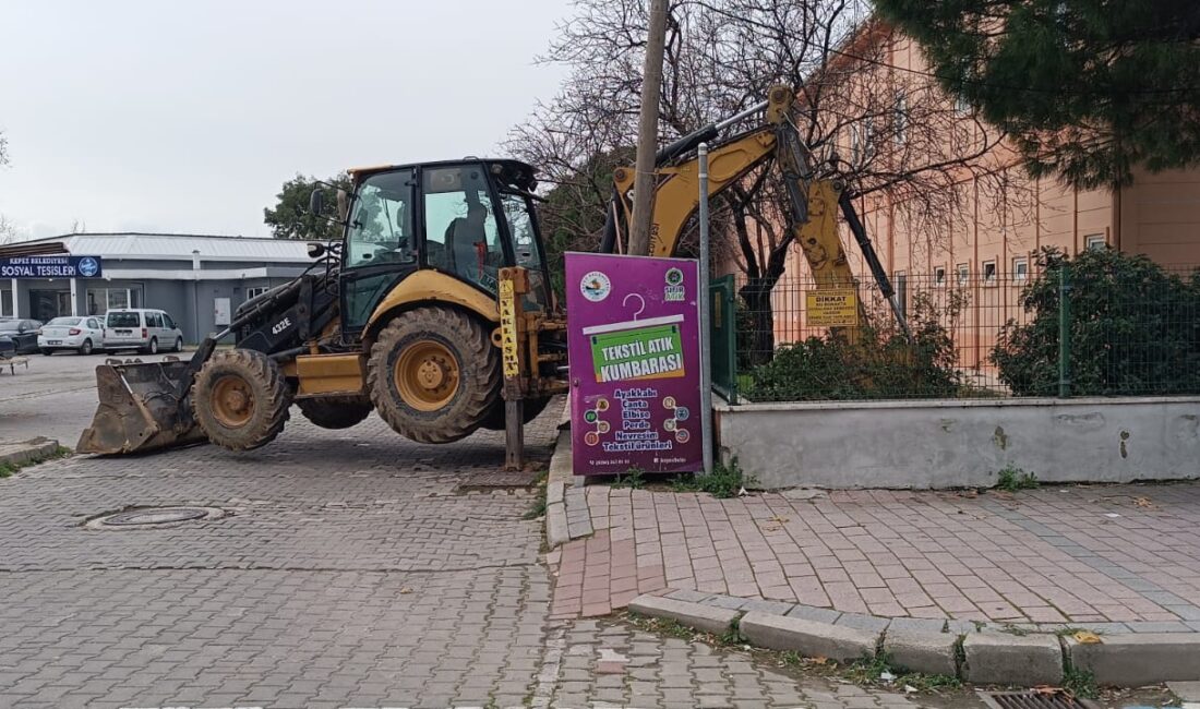 Kepez Belediyesi’ne bağlı ekipler,